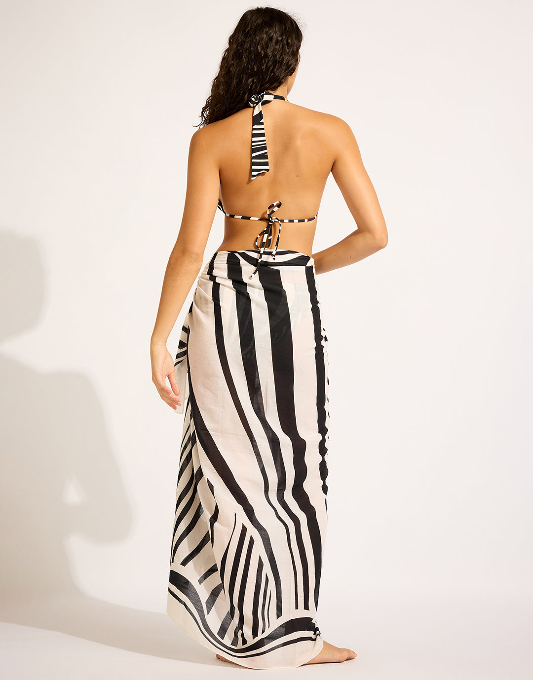 Coastline Sarong - Black - Simply Beach UK