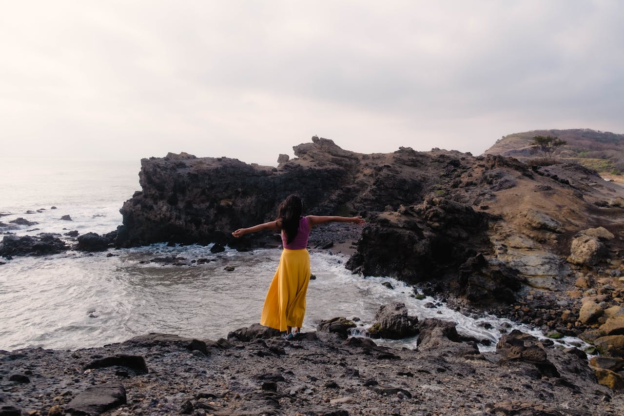 how to style long skirts in summer