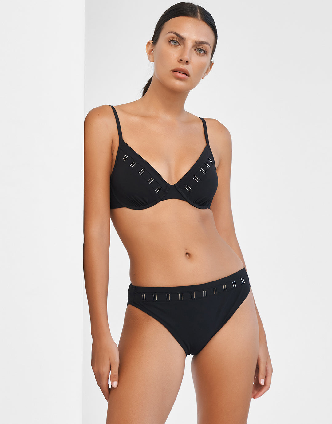 Code Underwired Bikini Top - Black - Simply Beach UK