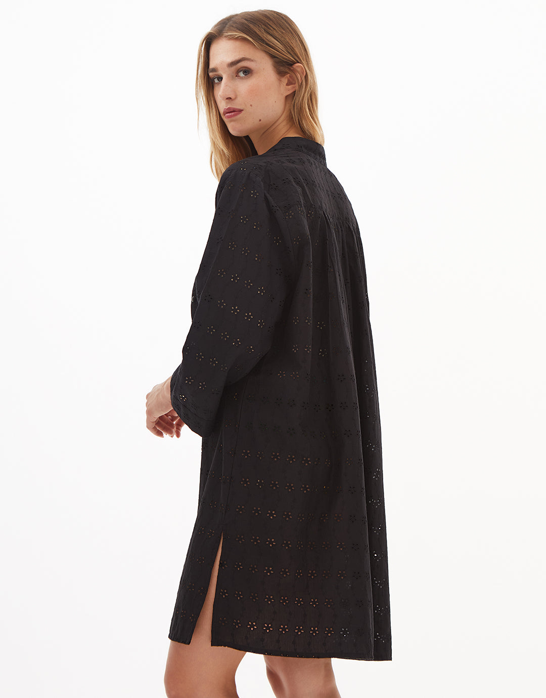 Nuria Ferrer Pacific Beach Shirt - Black - Simply Beach UK